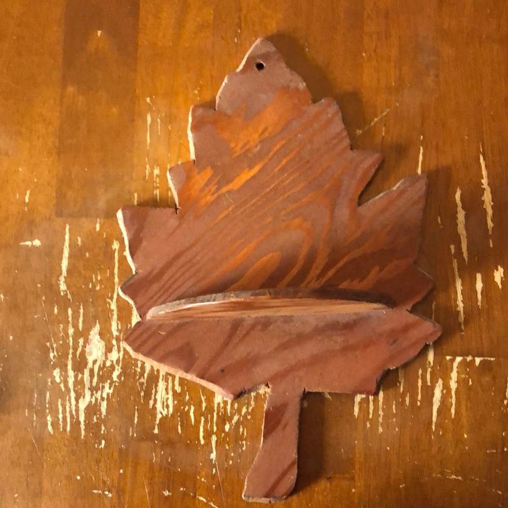 Small Wooden Leaf Shelf